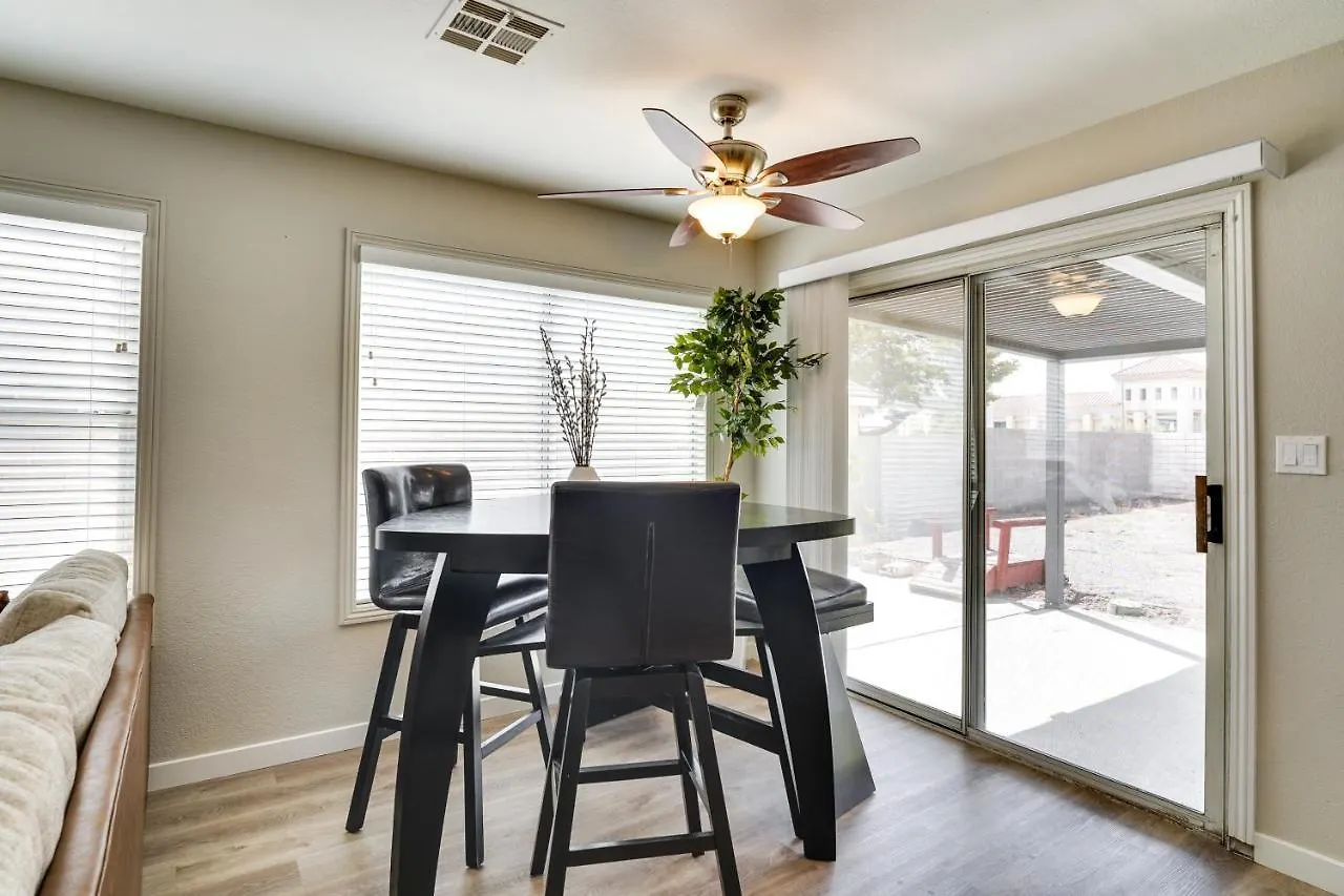 Spacious Las Vegas Home Near Casinos And Nightlife! Semesterbostad