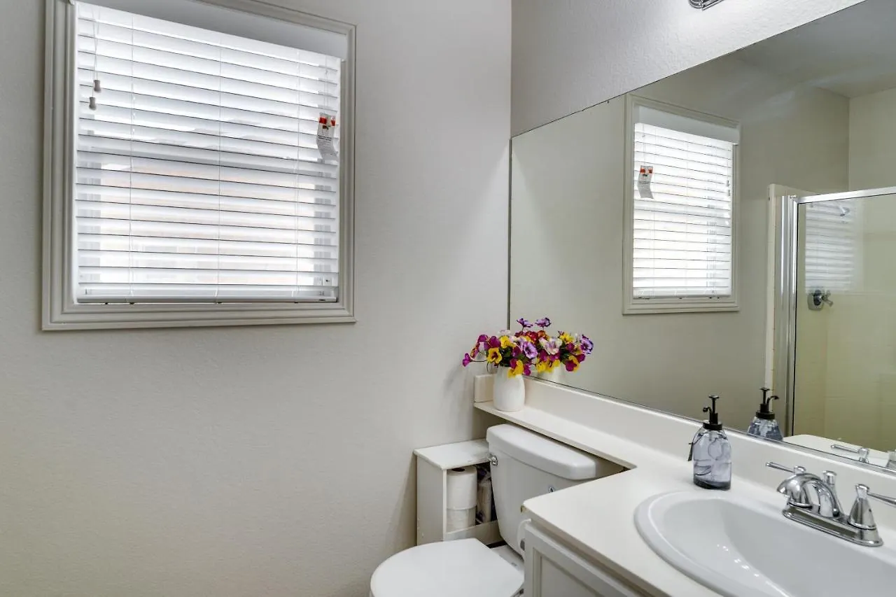 Spacious Las Vegas Home Near Casinos And Nightlife! 0*,